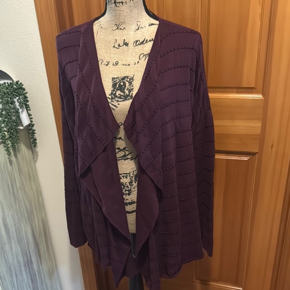 Laura Scott Sweaters - 🌼3/$25🌼Laura Scott Women's Purple Open Front Cardigan